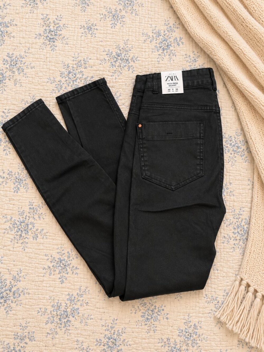 ZARA BLACK JEANS WAX COATED SIZE 6